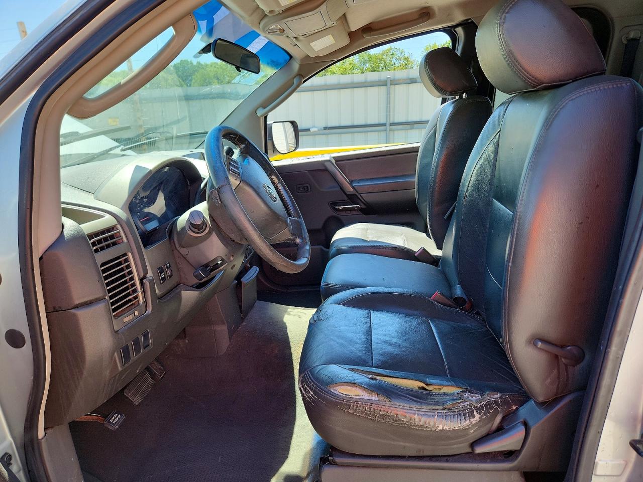 Nissan Titan Xe