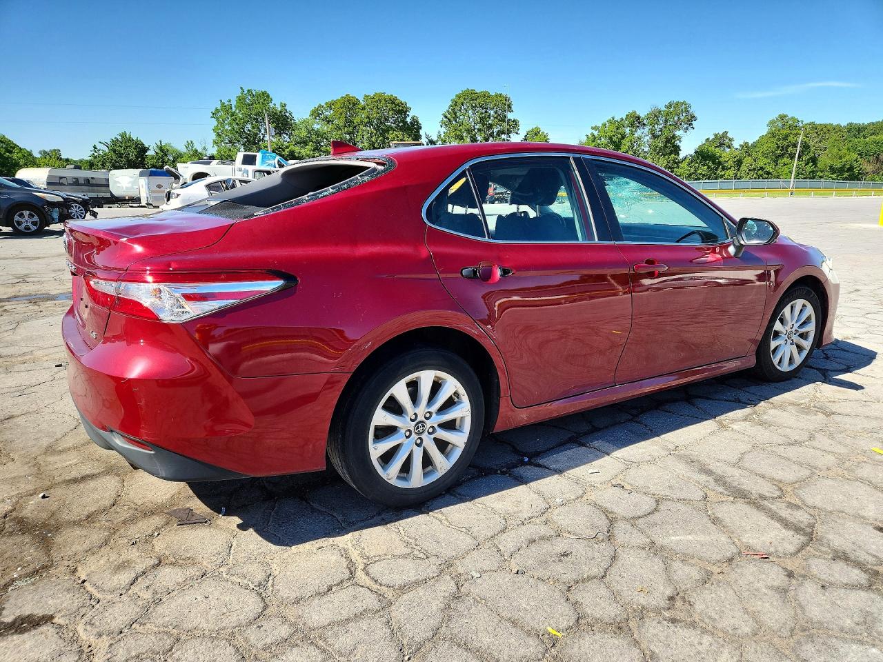 Toyota Camry Le