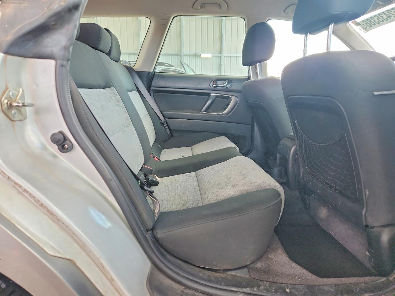 Subaru Legacy Outback 2.5i