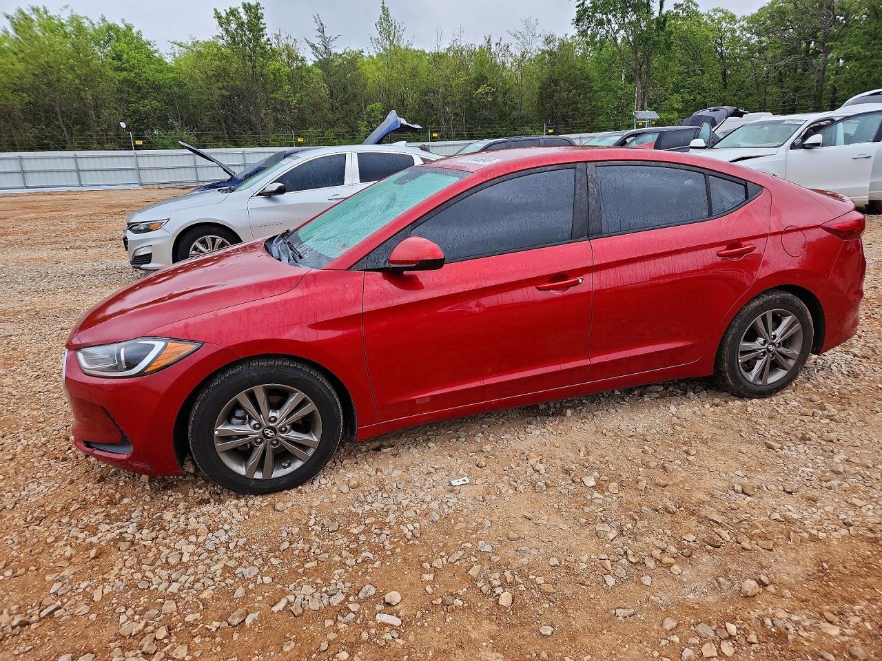 Salvage Hyundai ELANTRA Image