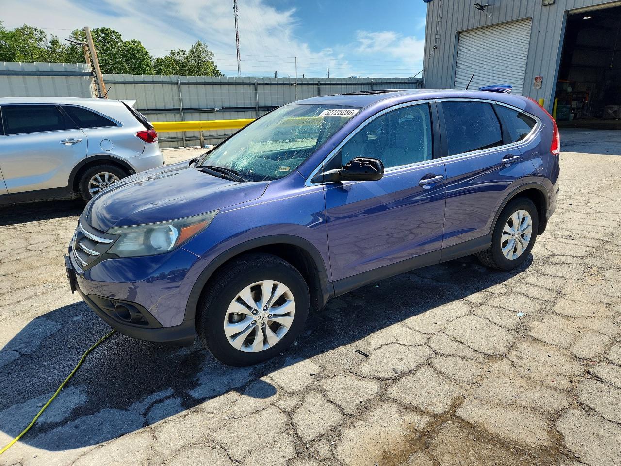Salvage Honda Crv Image