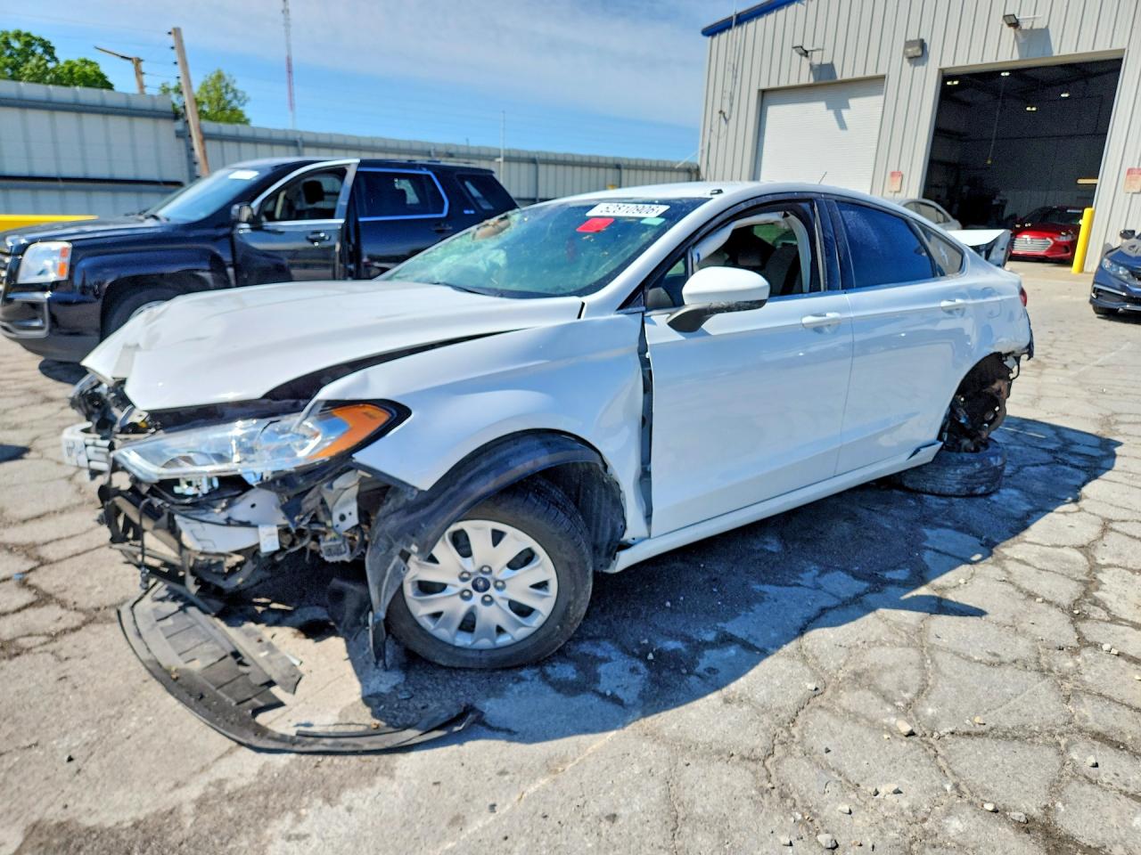 Salvage Ford Fusion Image