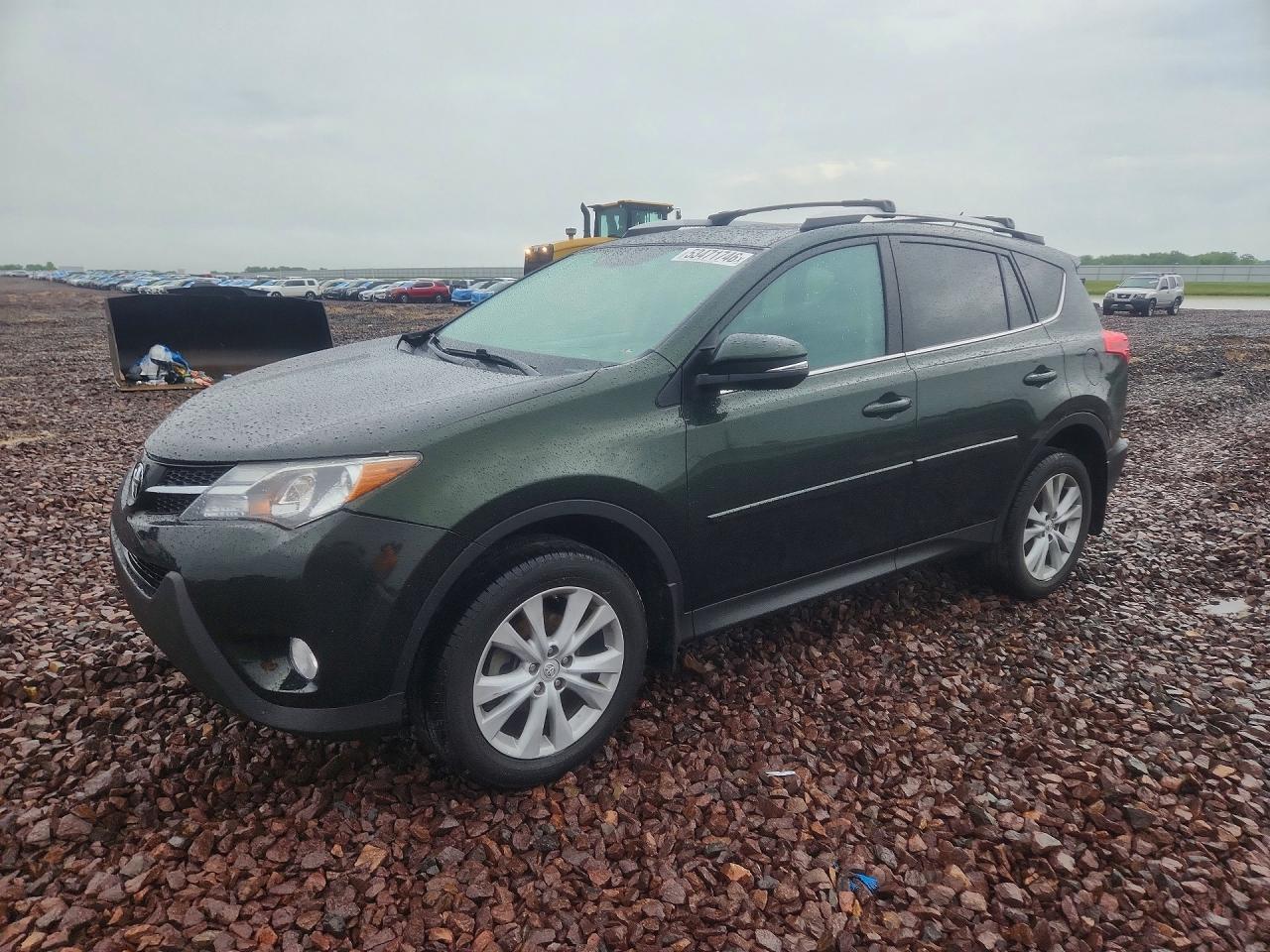 Salvage Toyota RAV4 Image