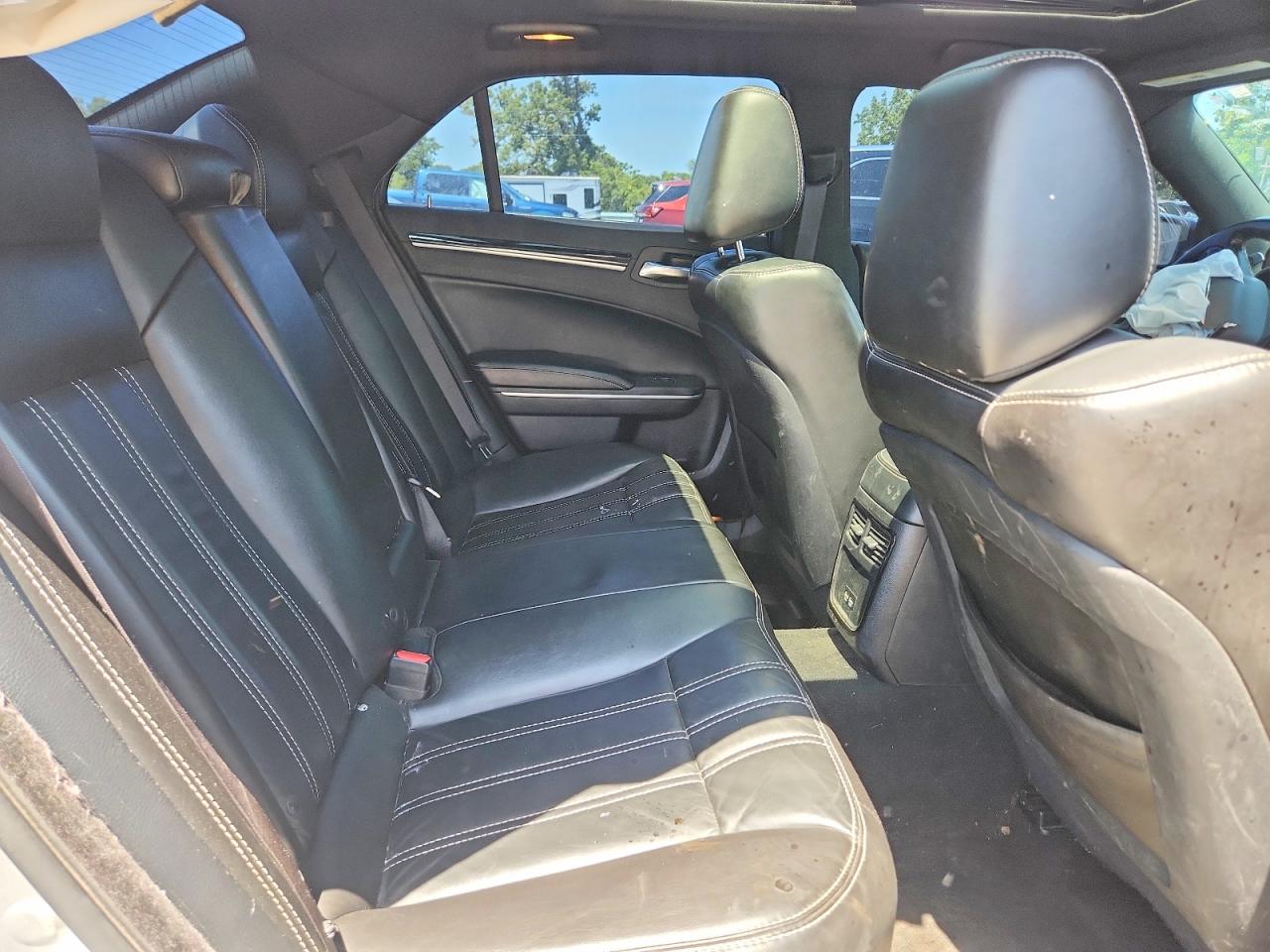 Chrysler 300 S