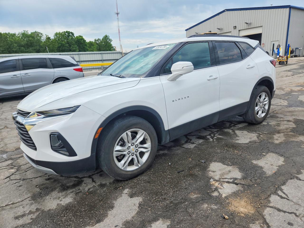 Salvage Chevrolet Blazer Image