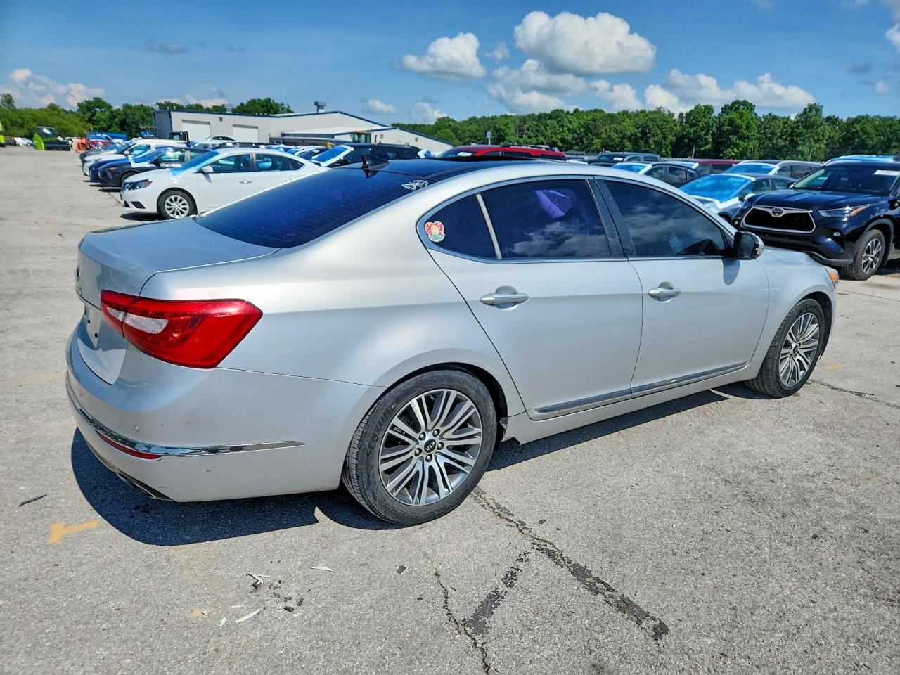 Kia Cadenza Luxury