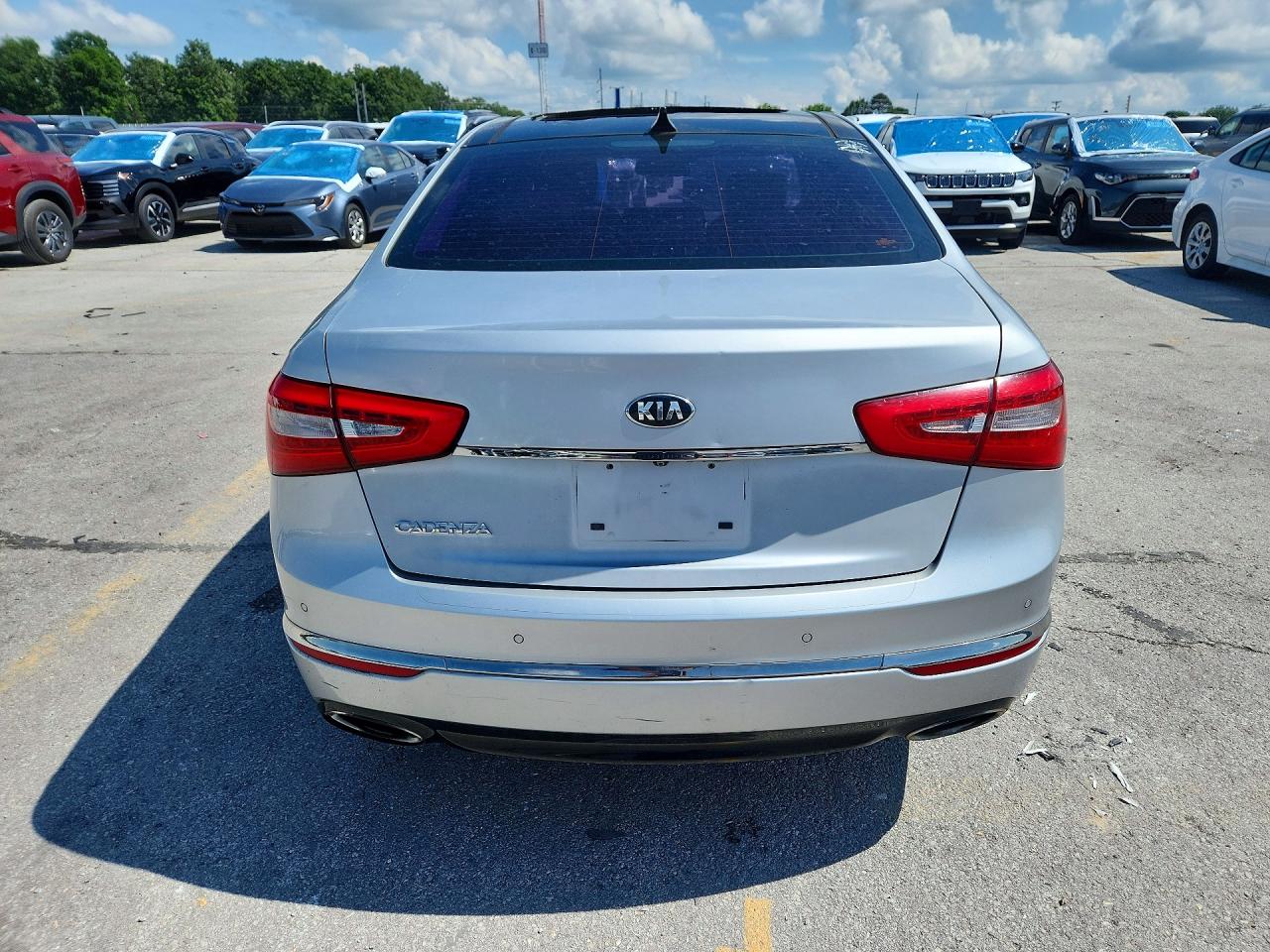 Kia Cadenza Luxury