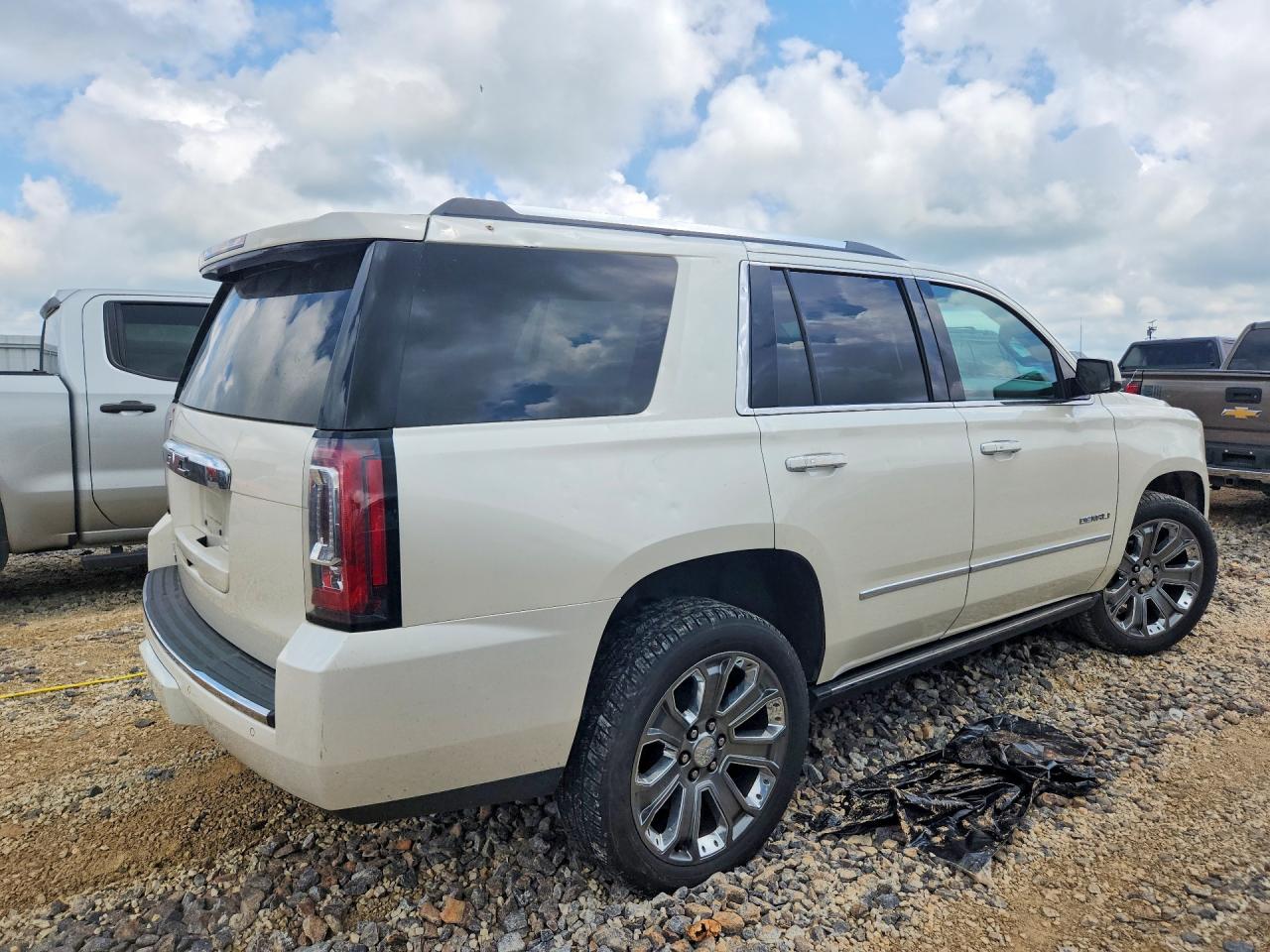 GMC Yukon Denali