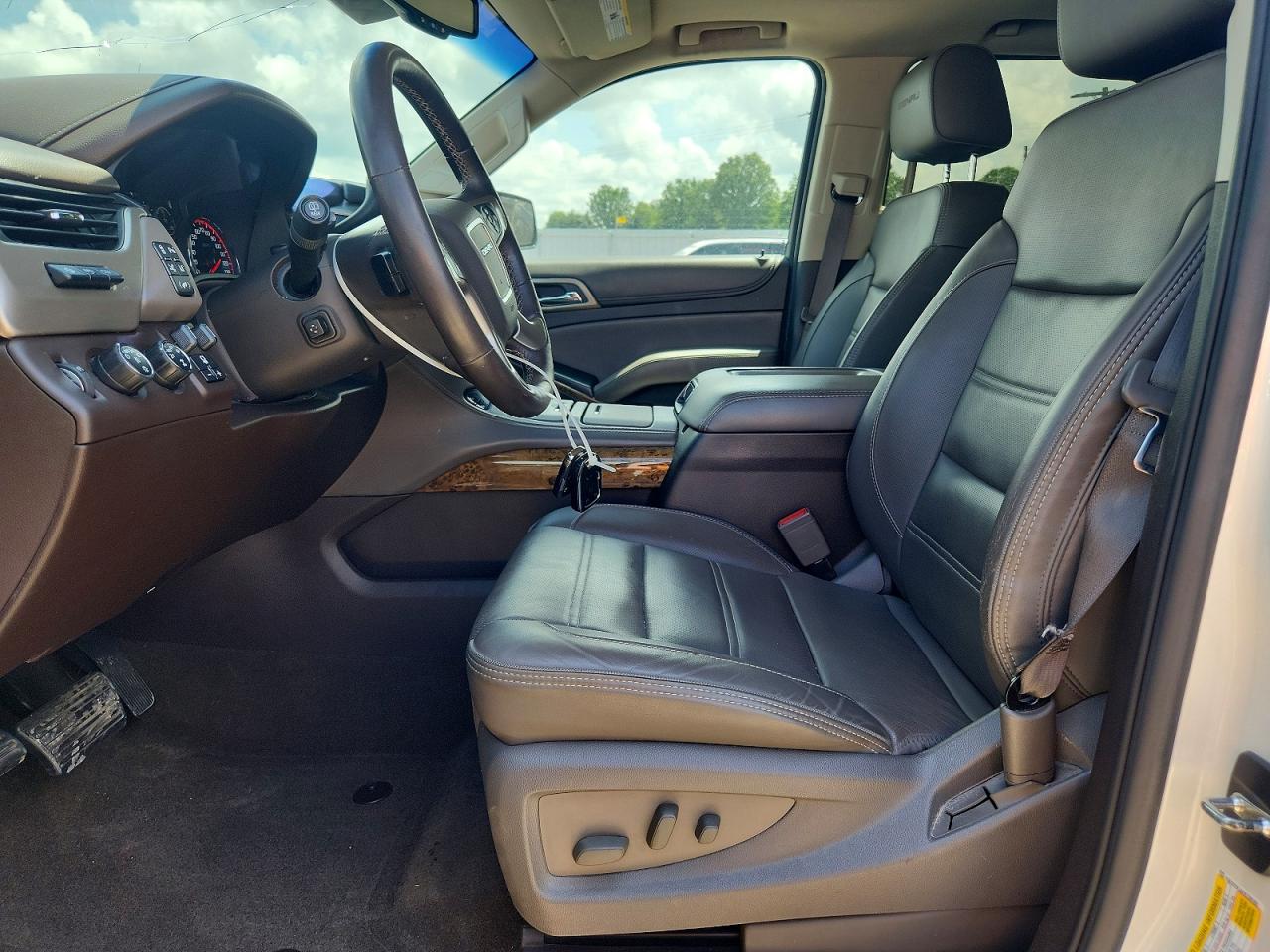 GMC Yukon Denali