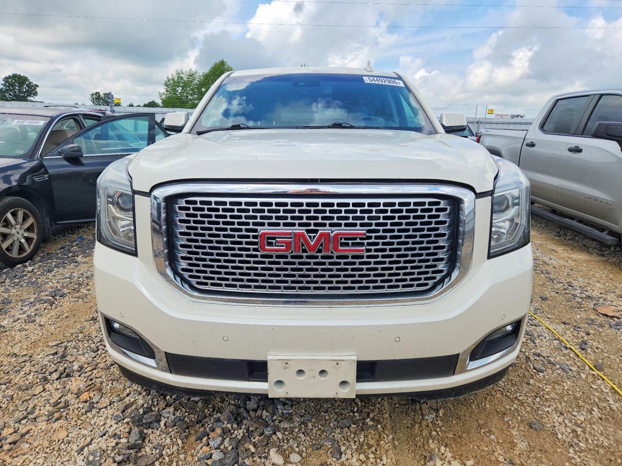 GMC Yukon Denali