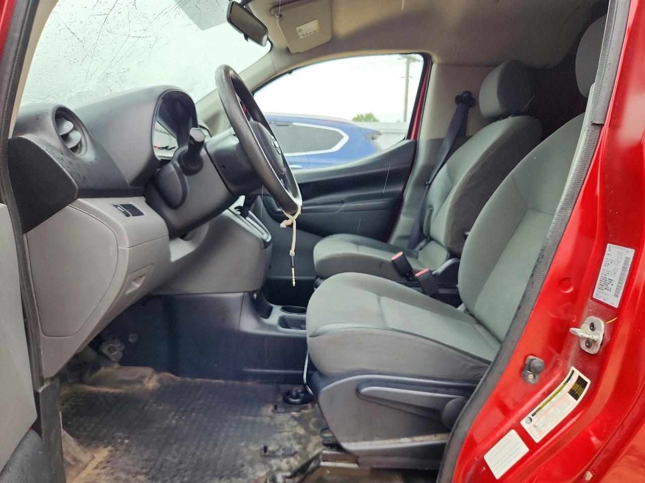 Nissan Nv S