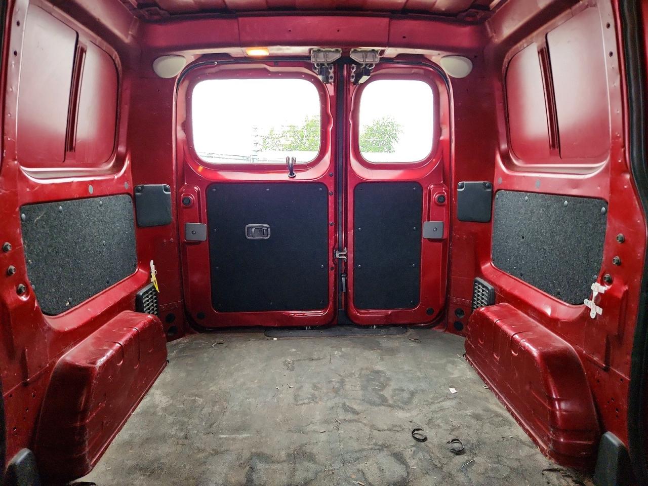 Nissan Nv S