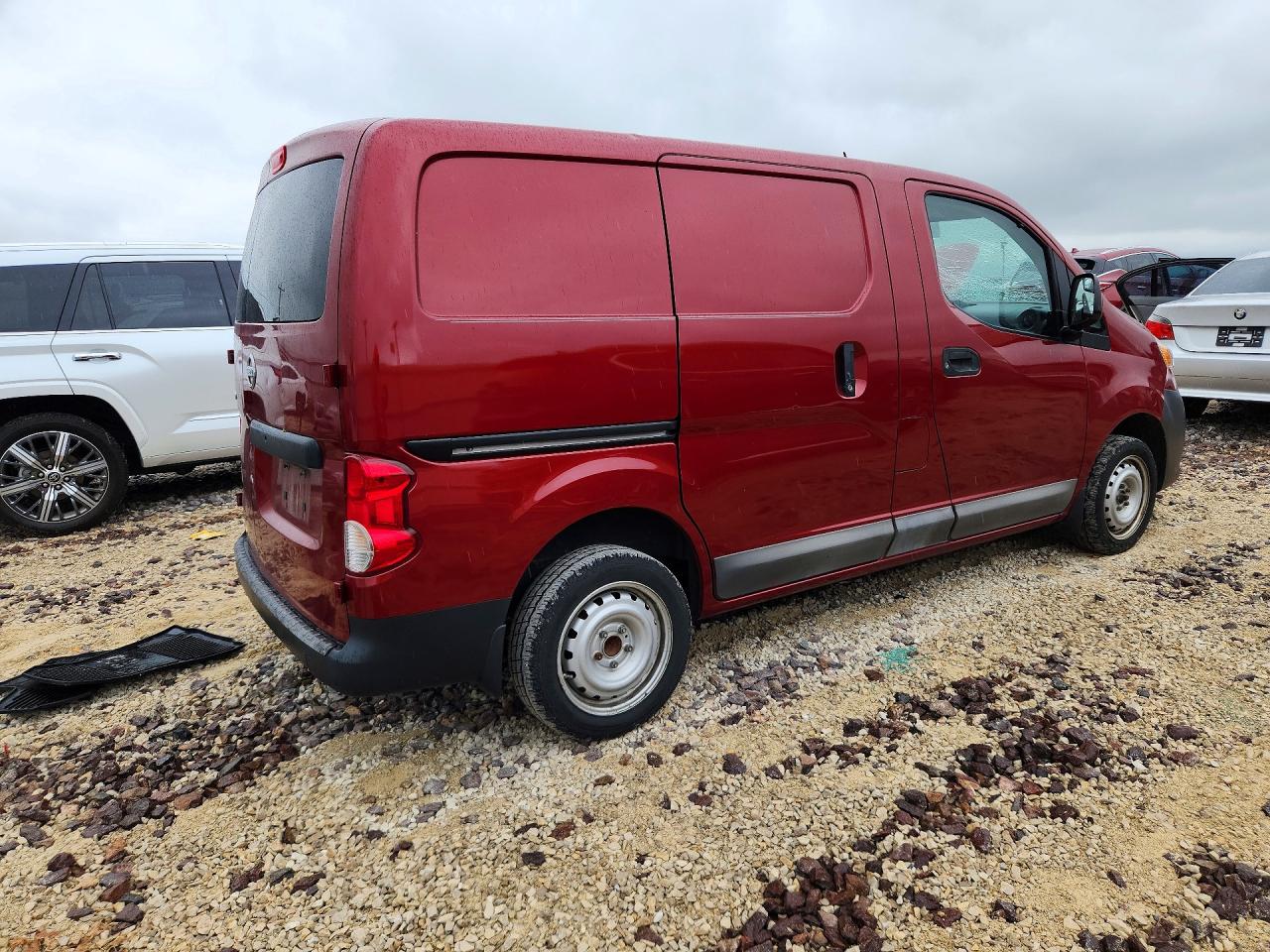 Nissan Nv S