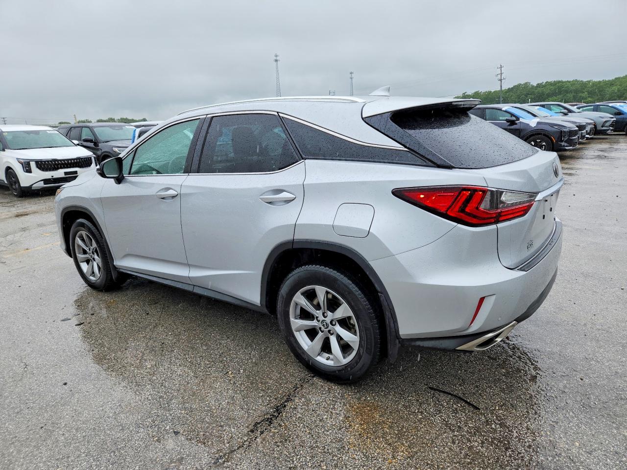 Lexus RX Base