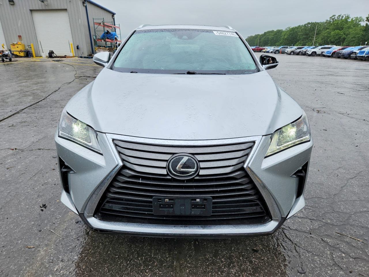 Lexus RX Base