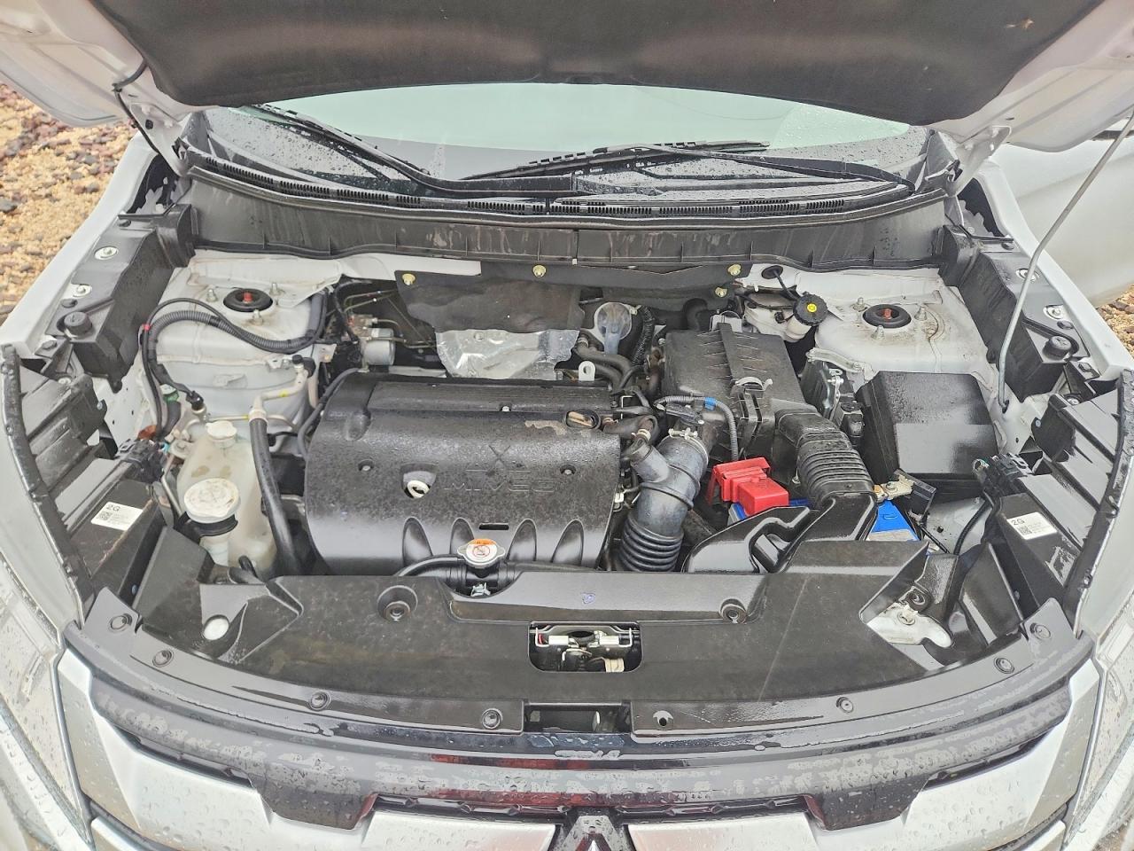 Mitsubishi Outlander S