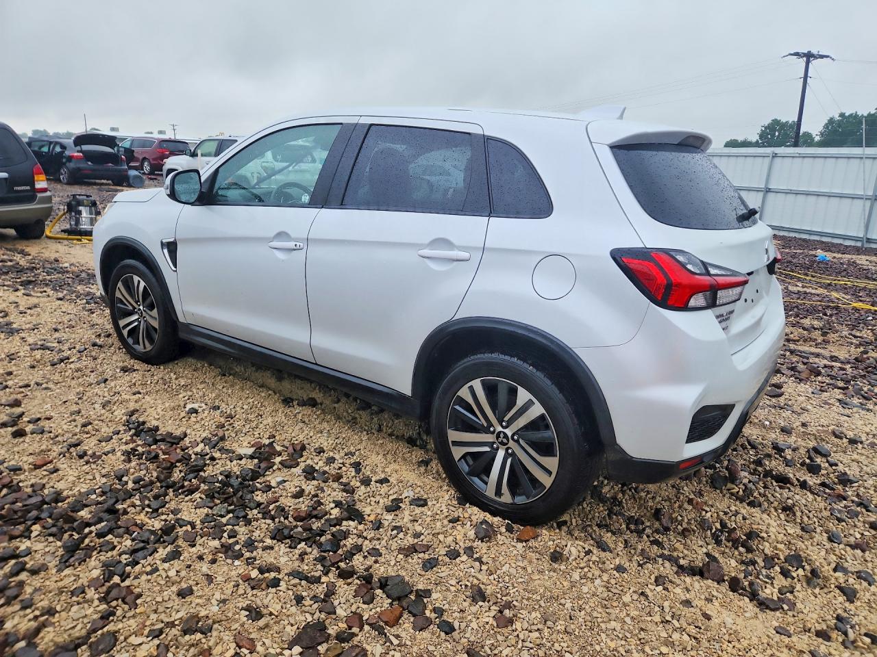 Mitsubishi Outlander S
