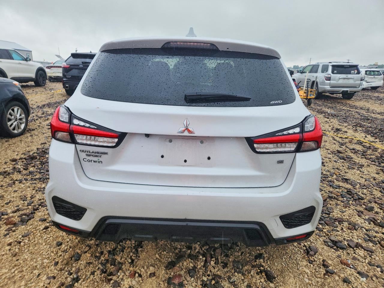 Mitsubishi Outlander S