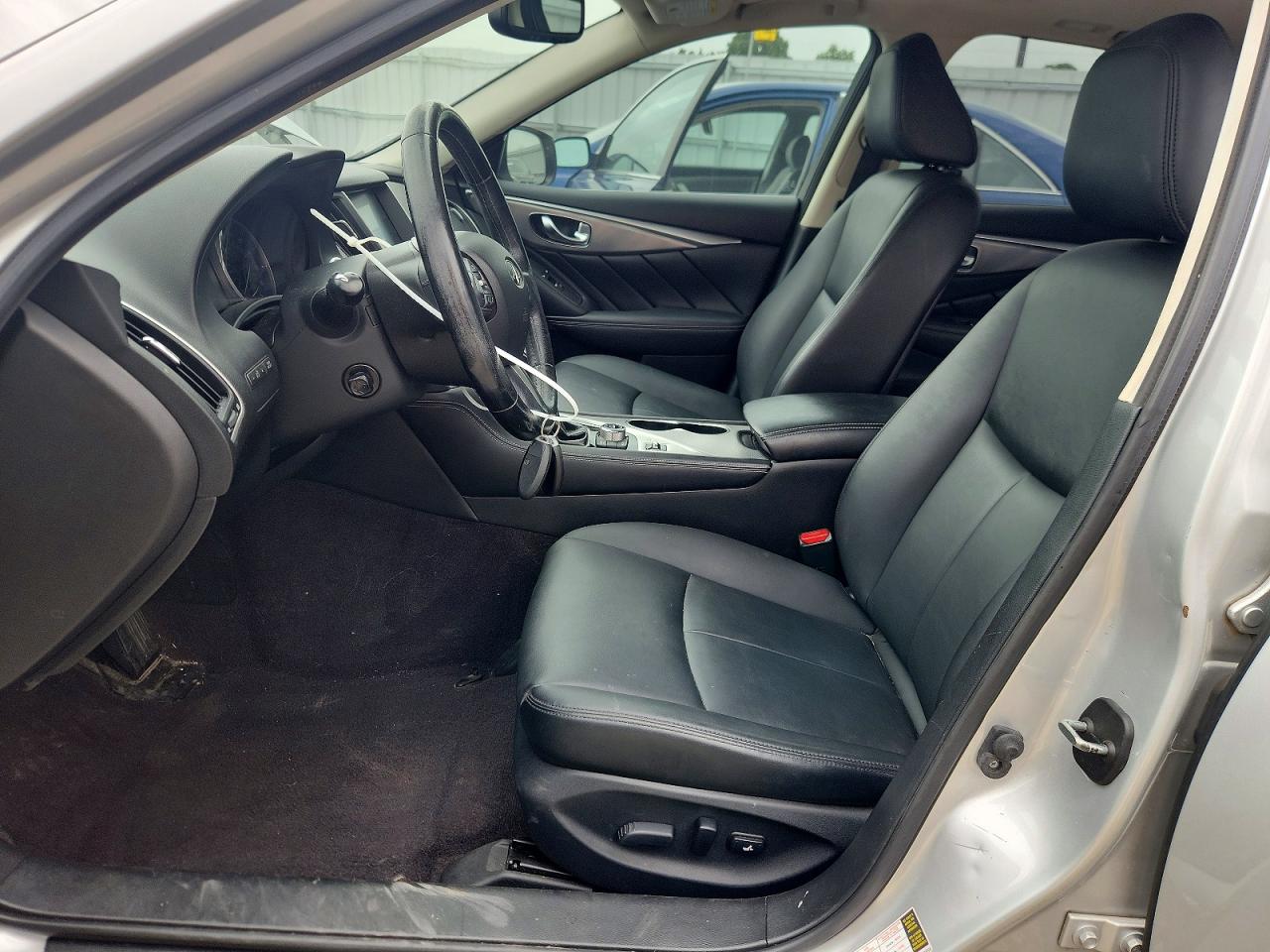 INFINITI Q50 2.0t P 2.0t Premium