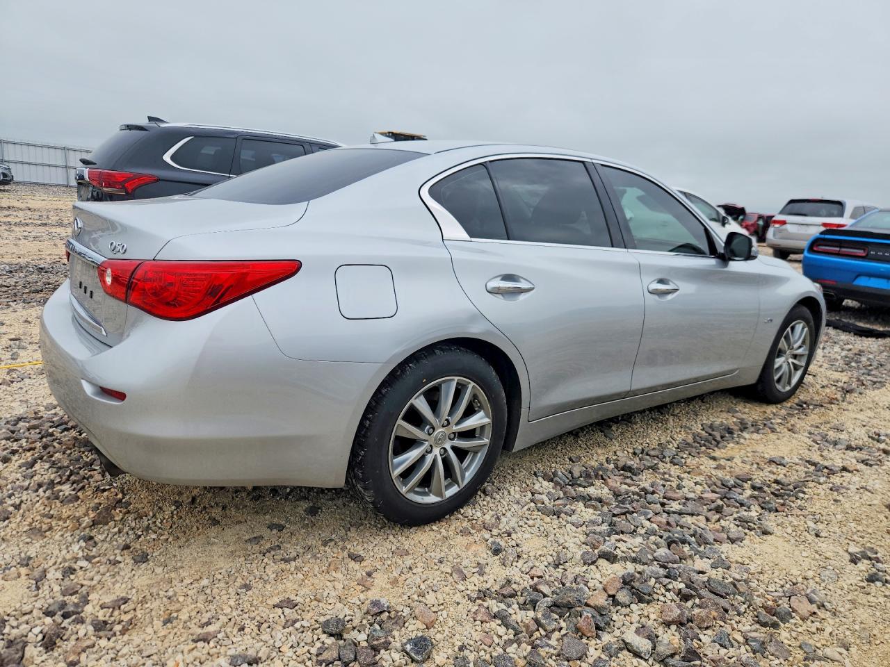 INFINITI Q50 2.0t P 2.0t Premium