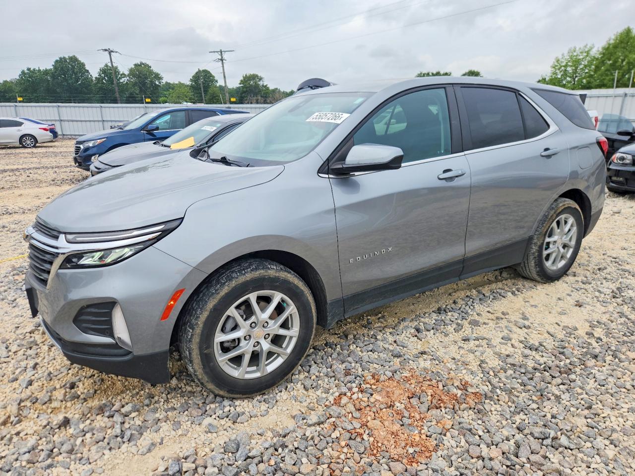 Salvage Chevrolet Equinox Image