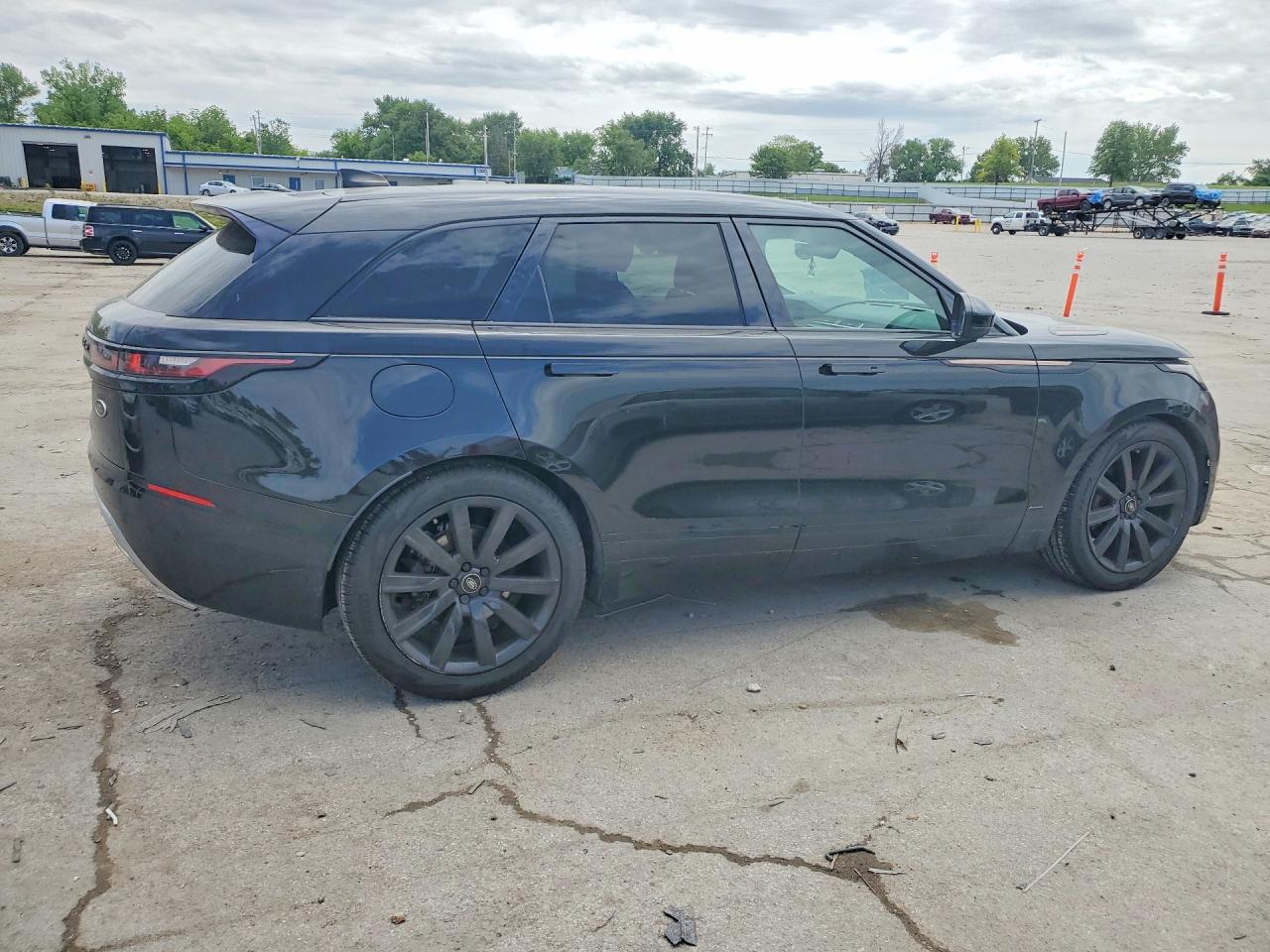 Land Rover Range Rover R-dynamic S