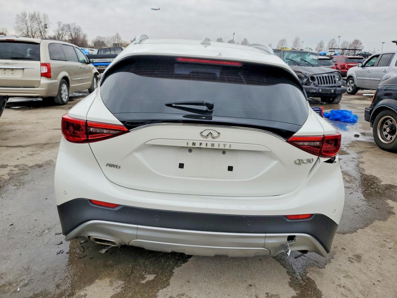 INFINITI Qx Base