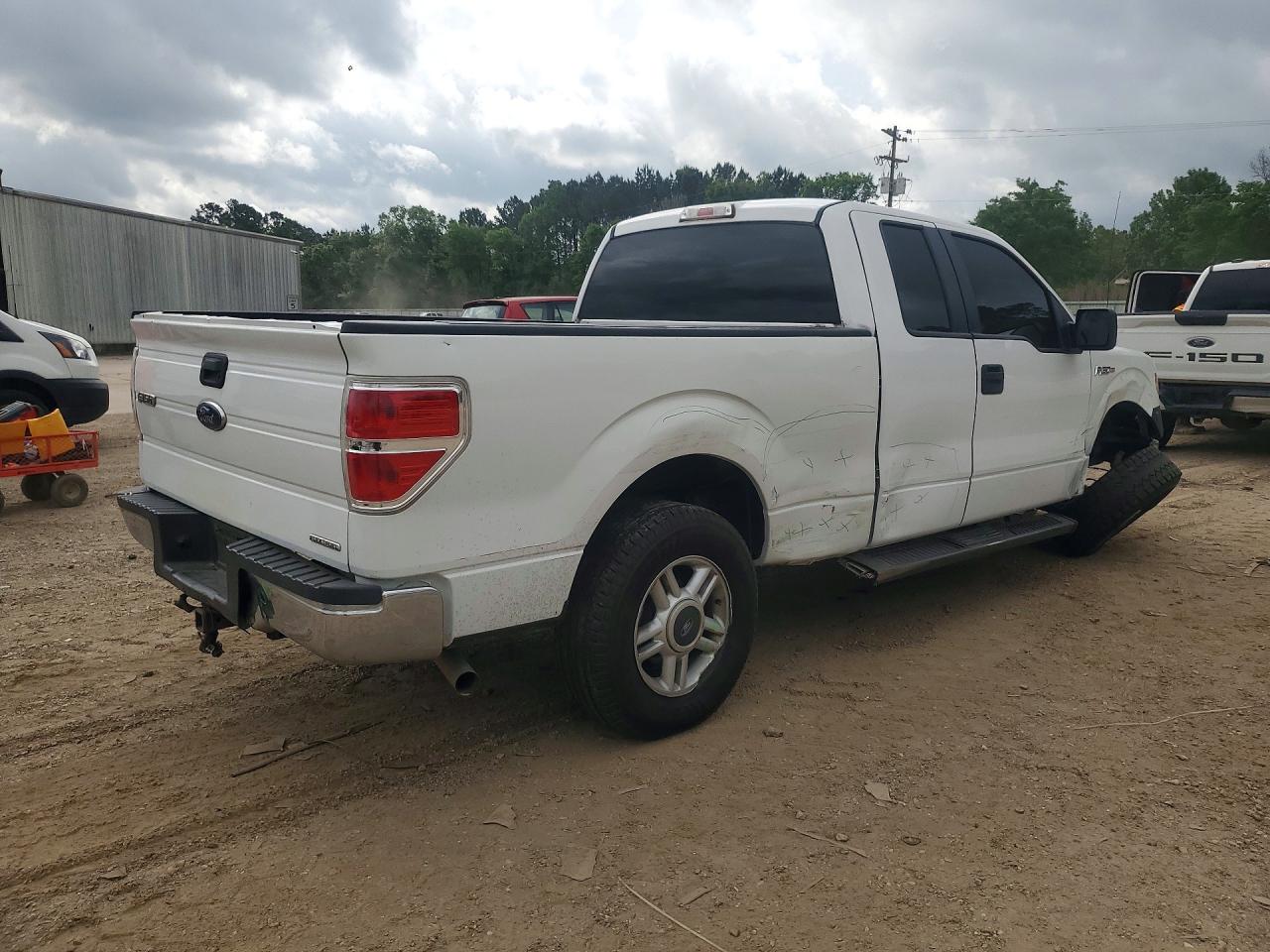 Ford F-150 Super Cab