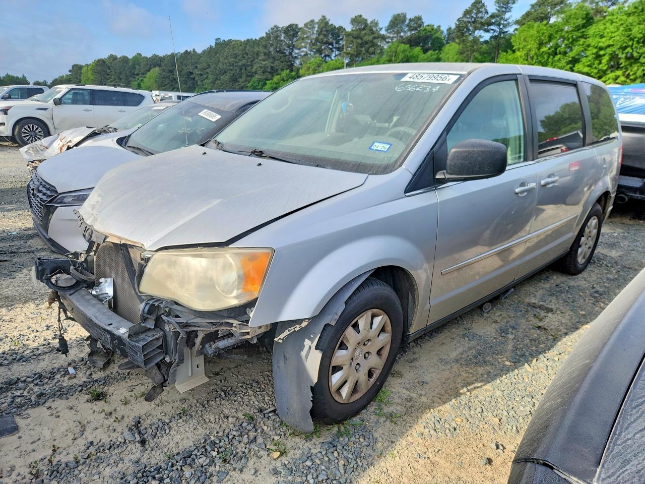 Salvage Chrysler Minivan Image