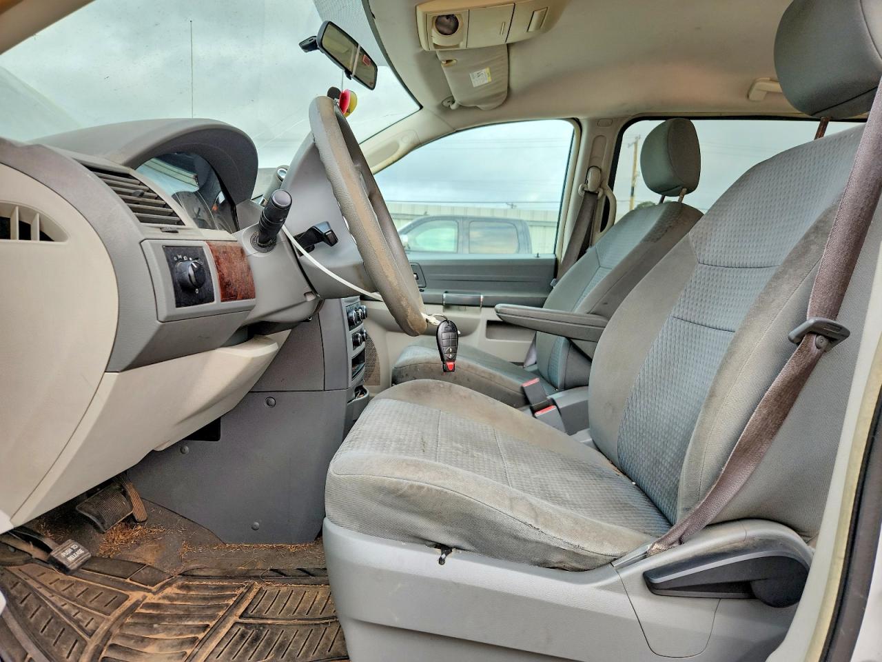 Chrysler Minivan Lx