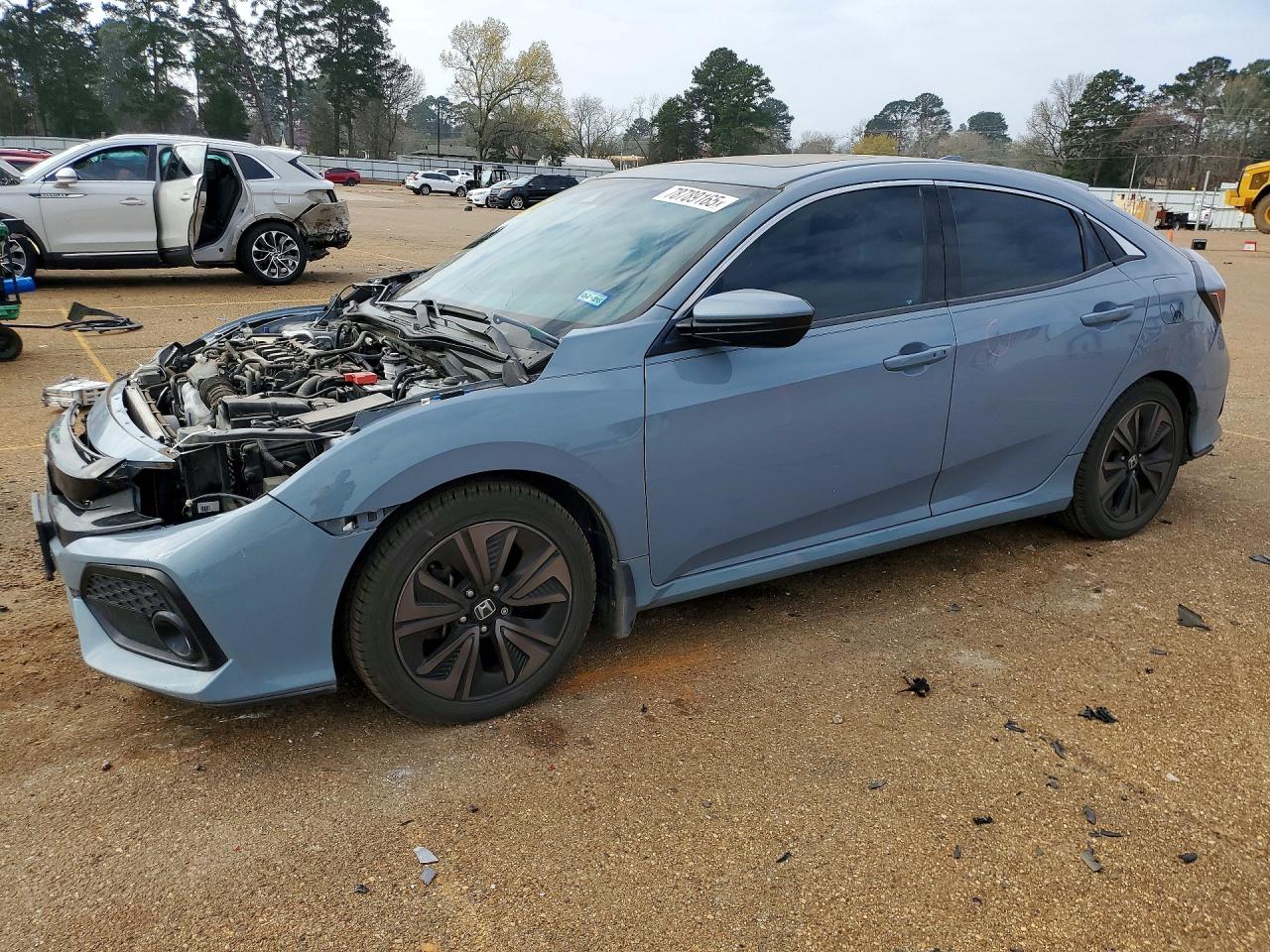 Salvage Honda Civic Image