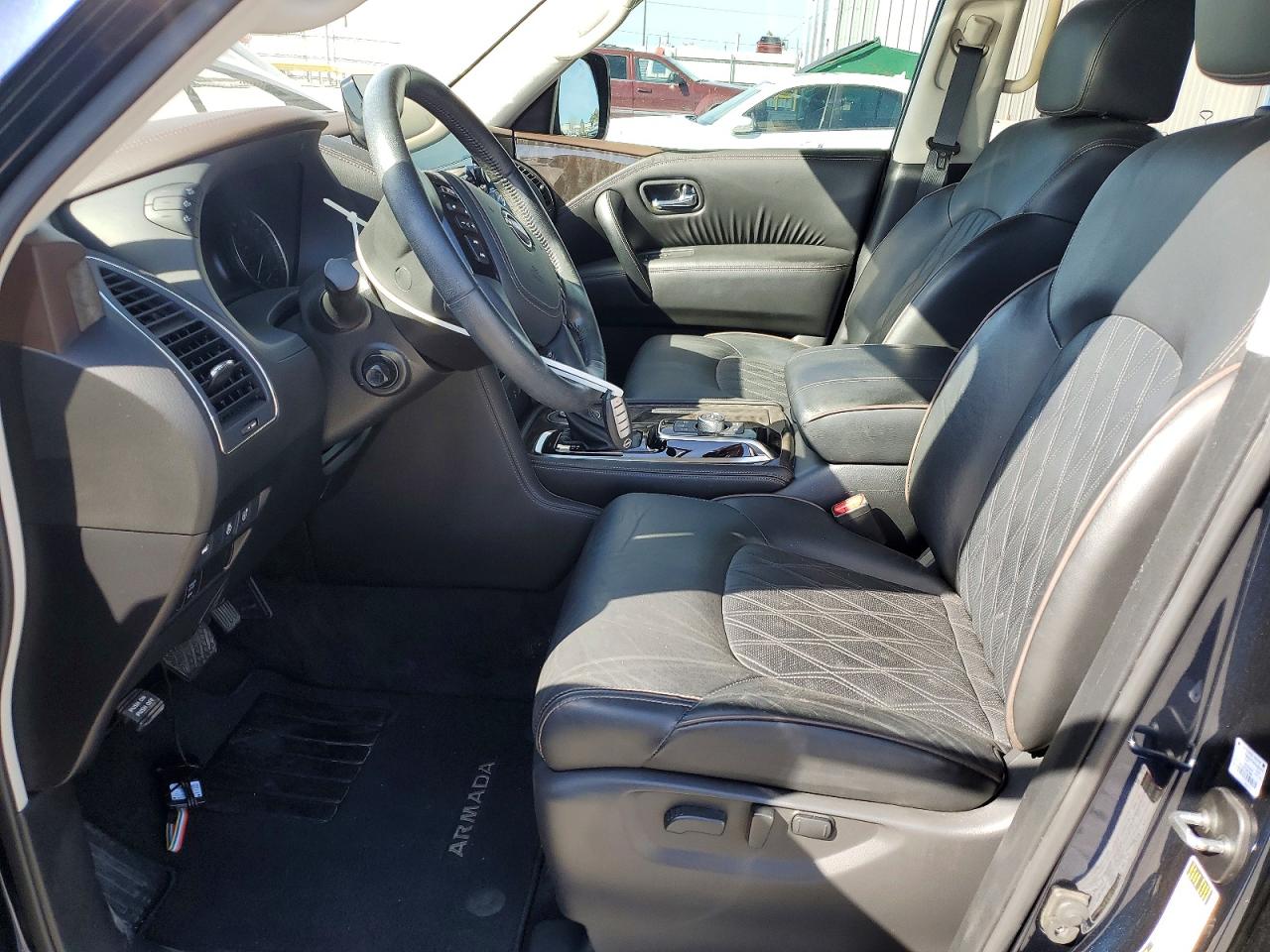 Nissan Armada Platinum