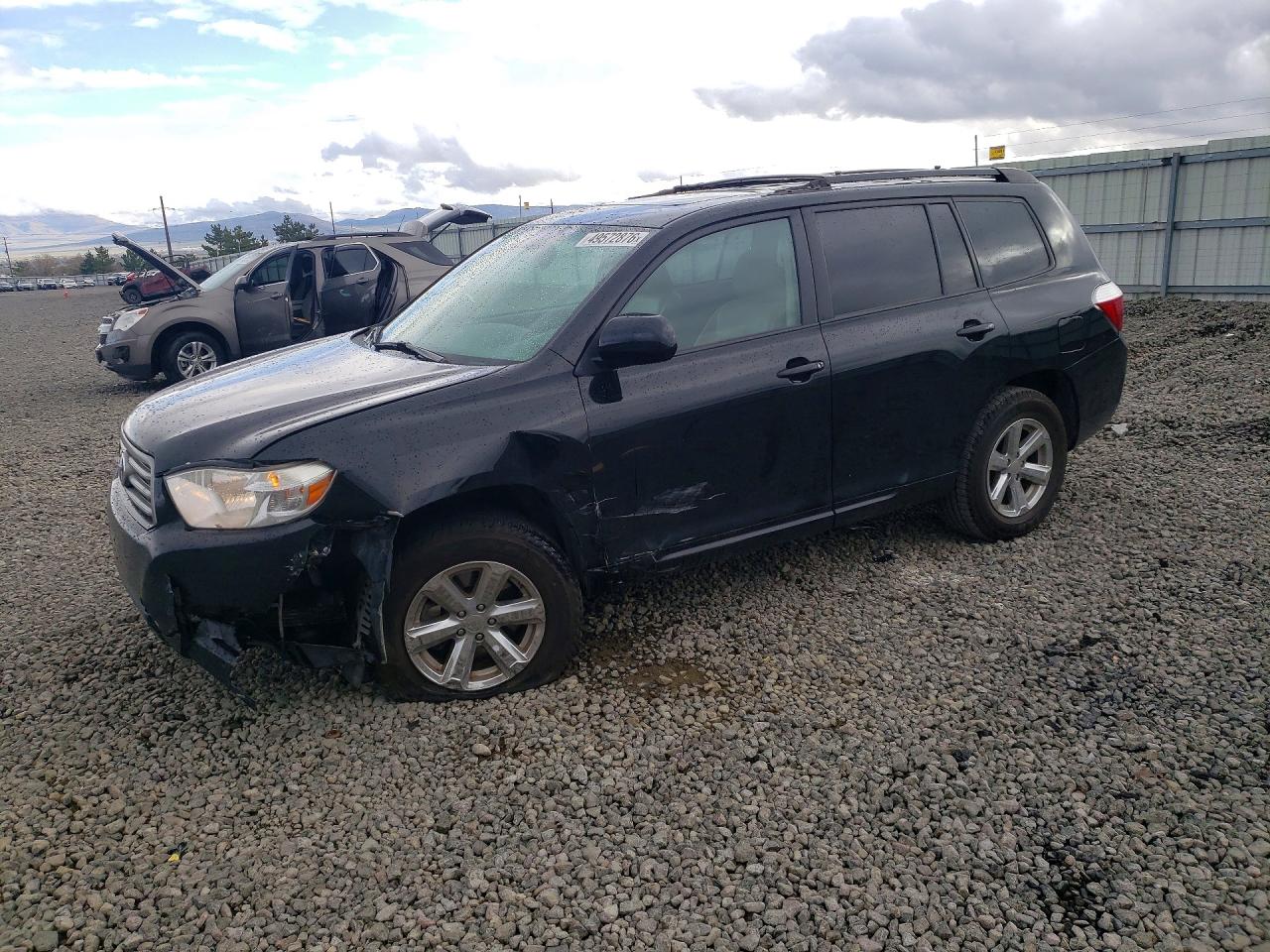 Salvage Toyota Highlander Image
