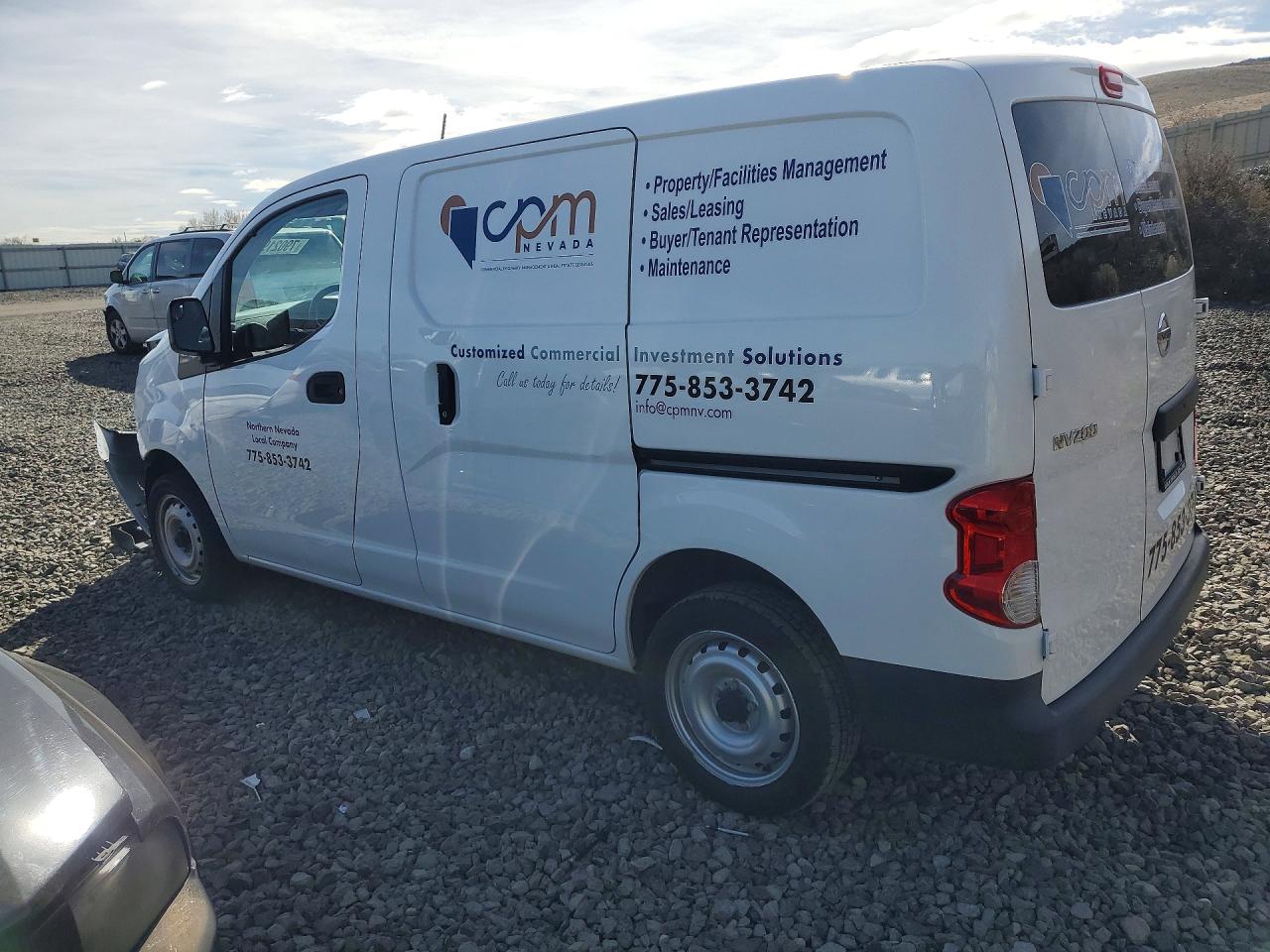 Nissan Nv