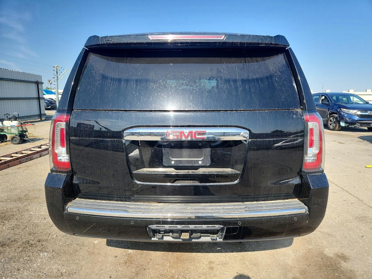 GMC Yukon Denali
