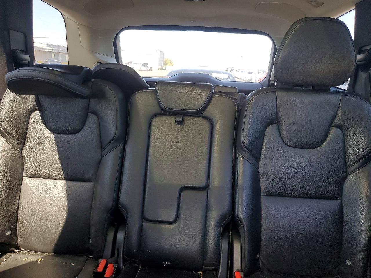 Volvo XC90 T6