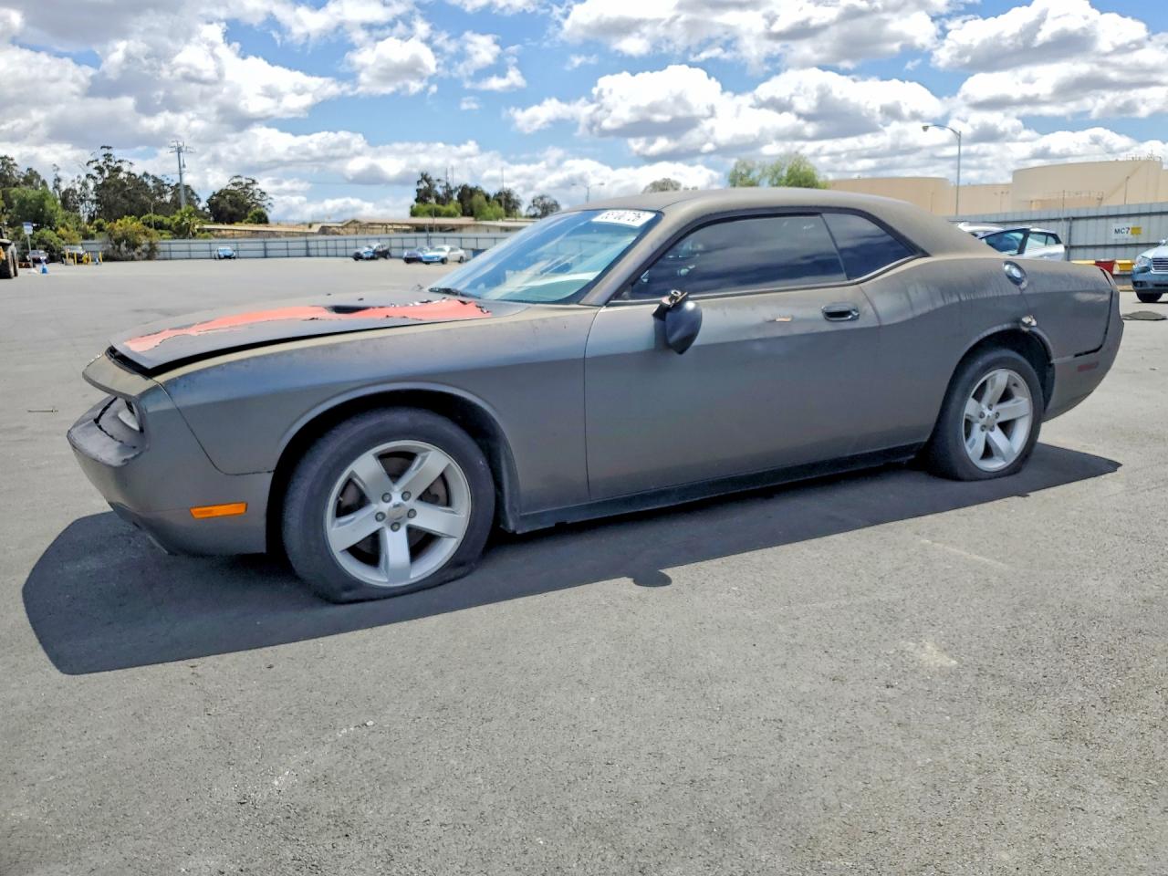 Salvage Dodge Challenger Image