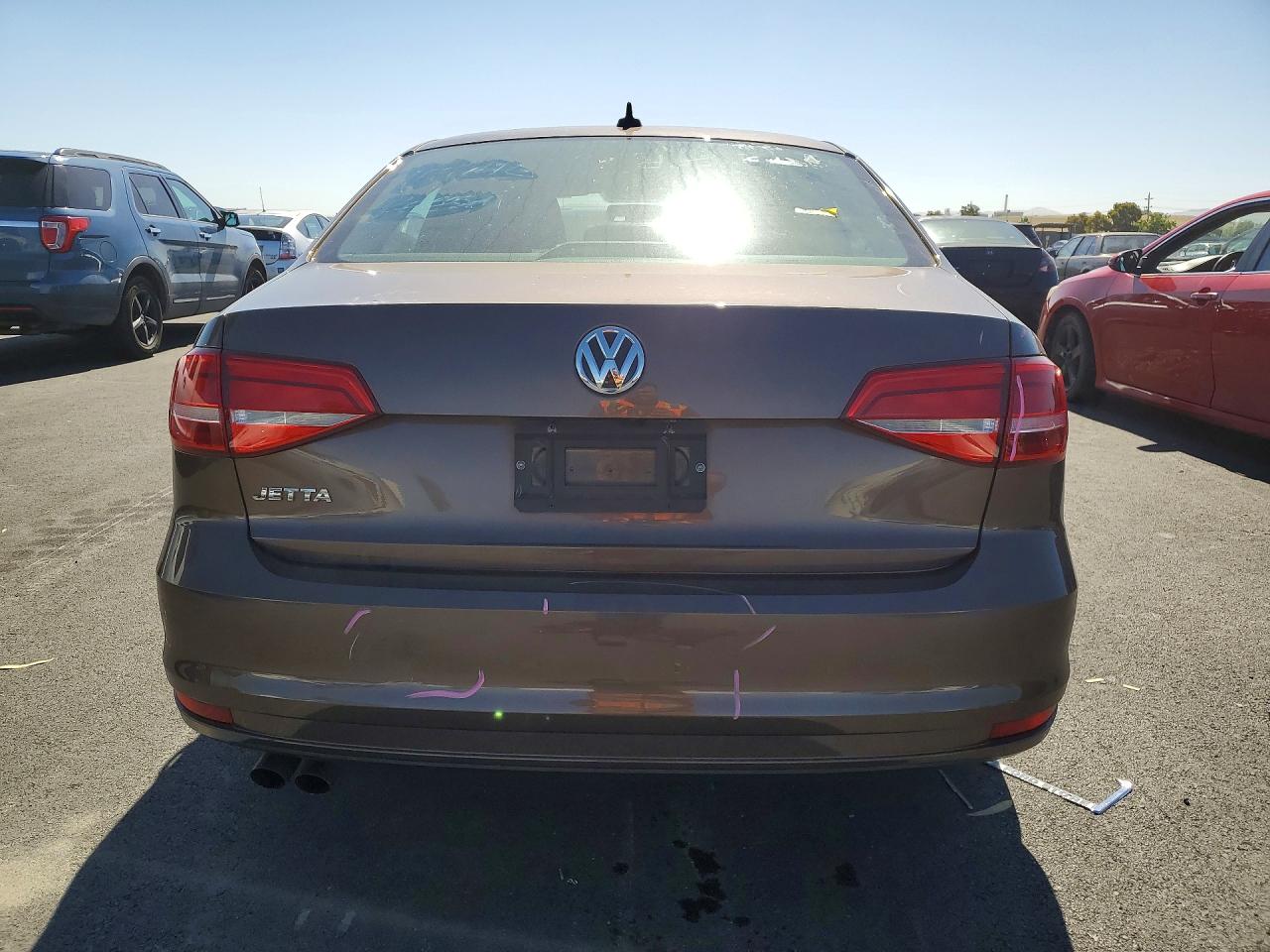 Volkswagen Jetta Base