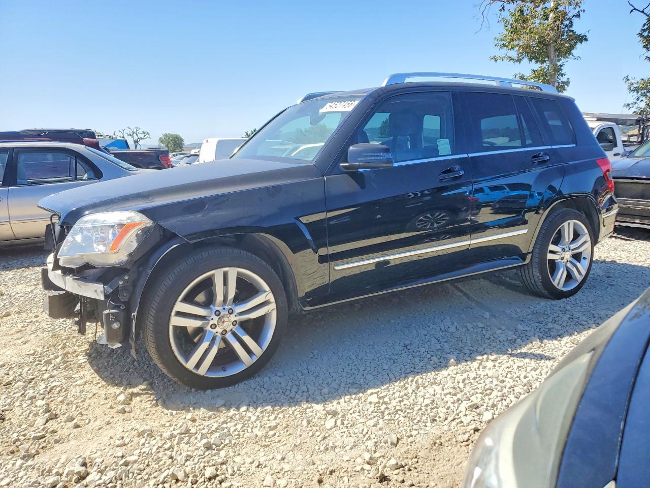 Salvage Mercedes-Benz GLK Image