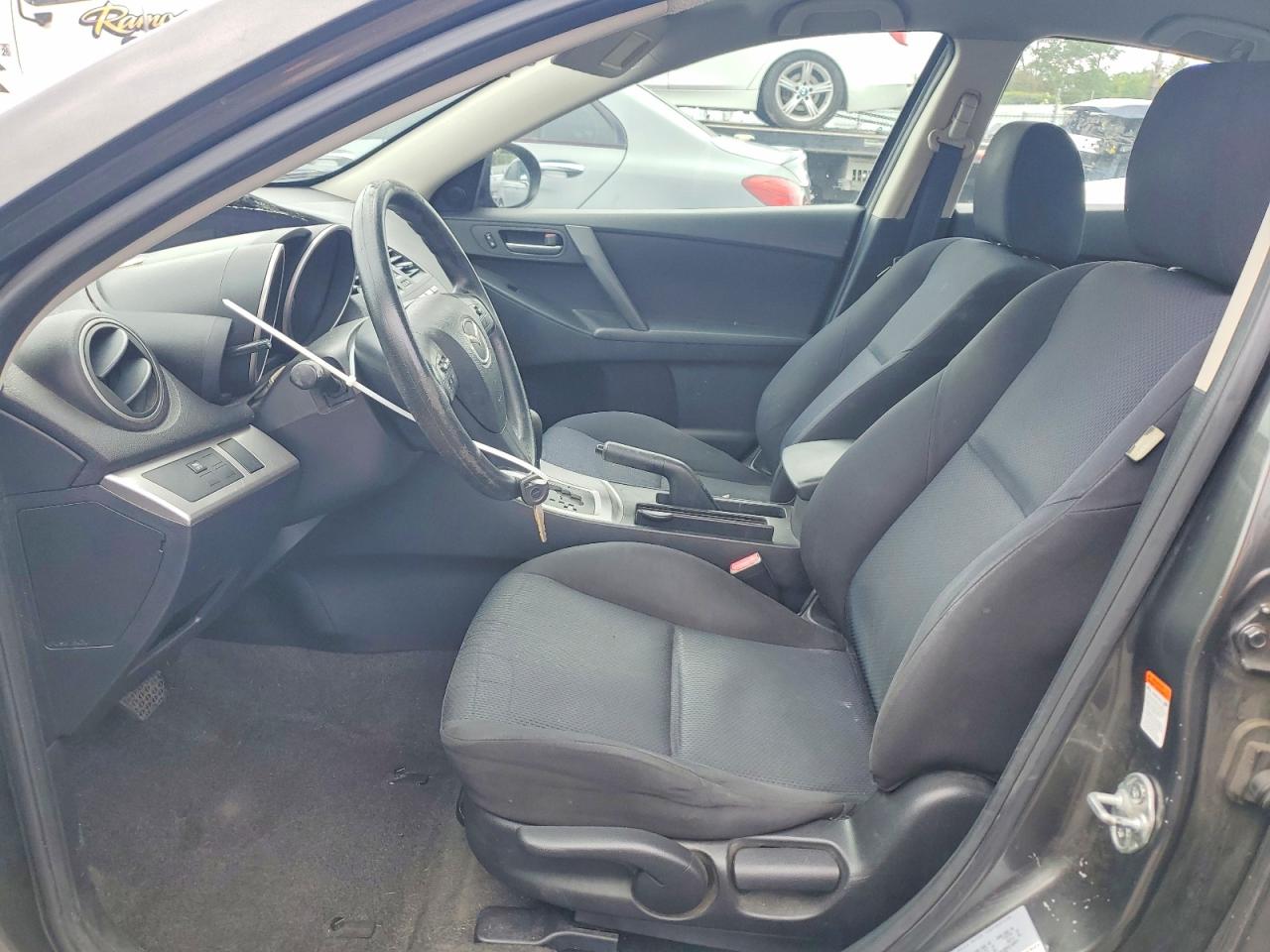 Mazda 3 I