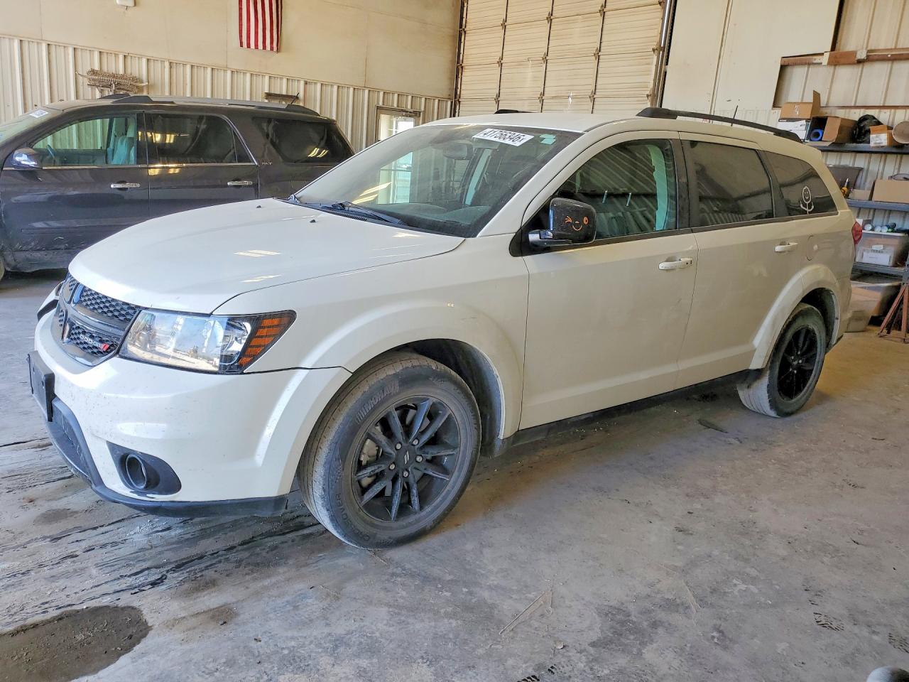Salvage Dodge Journey Image
