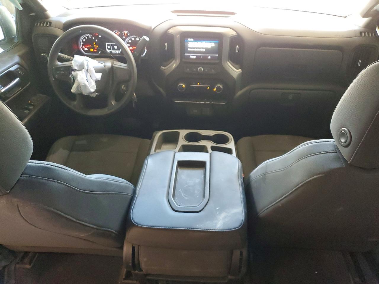Chevrolet Silverado C1500 Custom