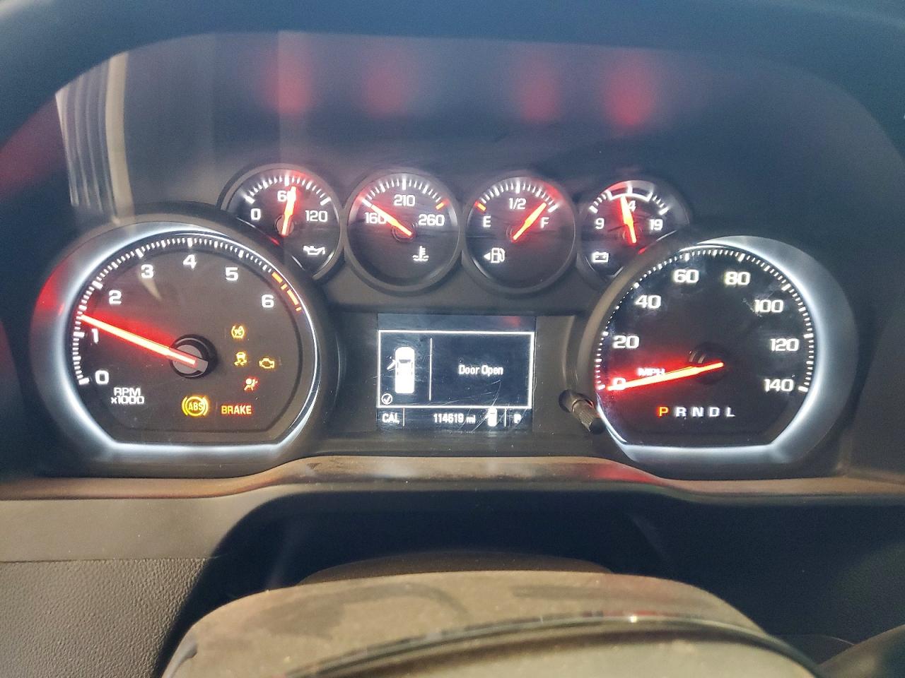 Chevrolet Silverado C1500 Custom
