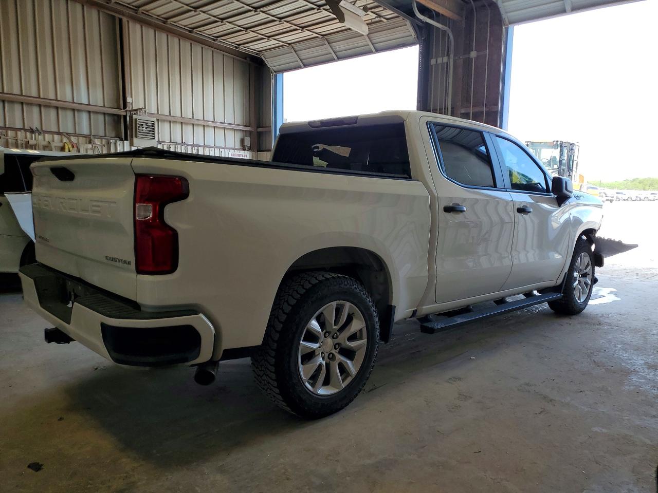 Chevrolet Silverado C1500 Custom