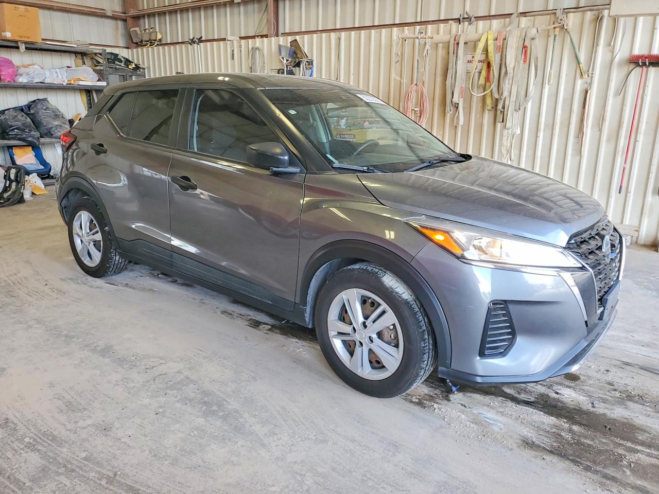 Nissan Kicks S