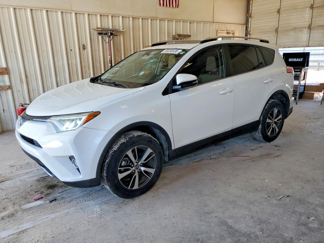 Salvage Toyota RAV4 Image