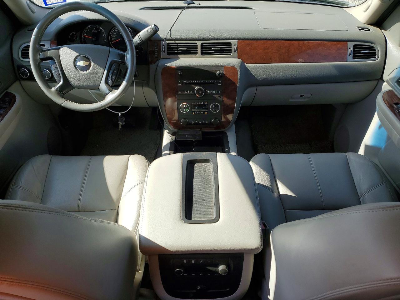 Chevrolet Suburban K1500 Lt