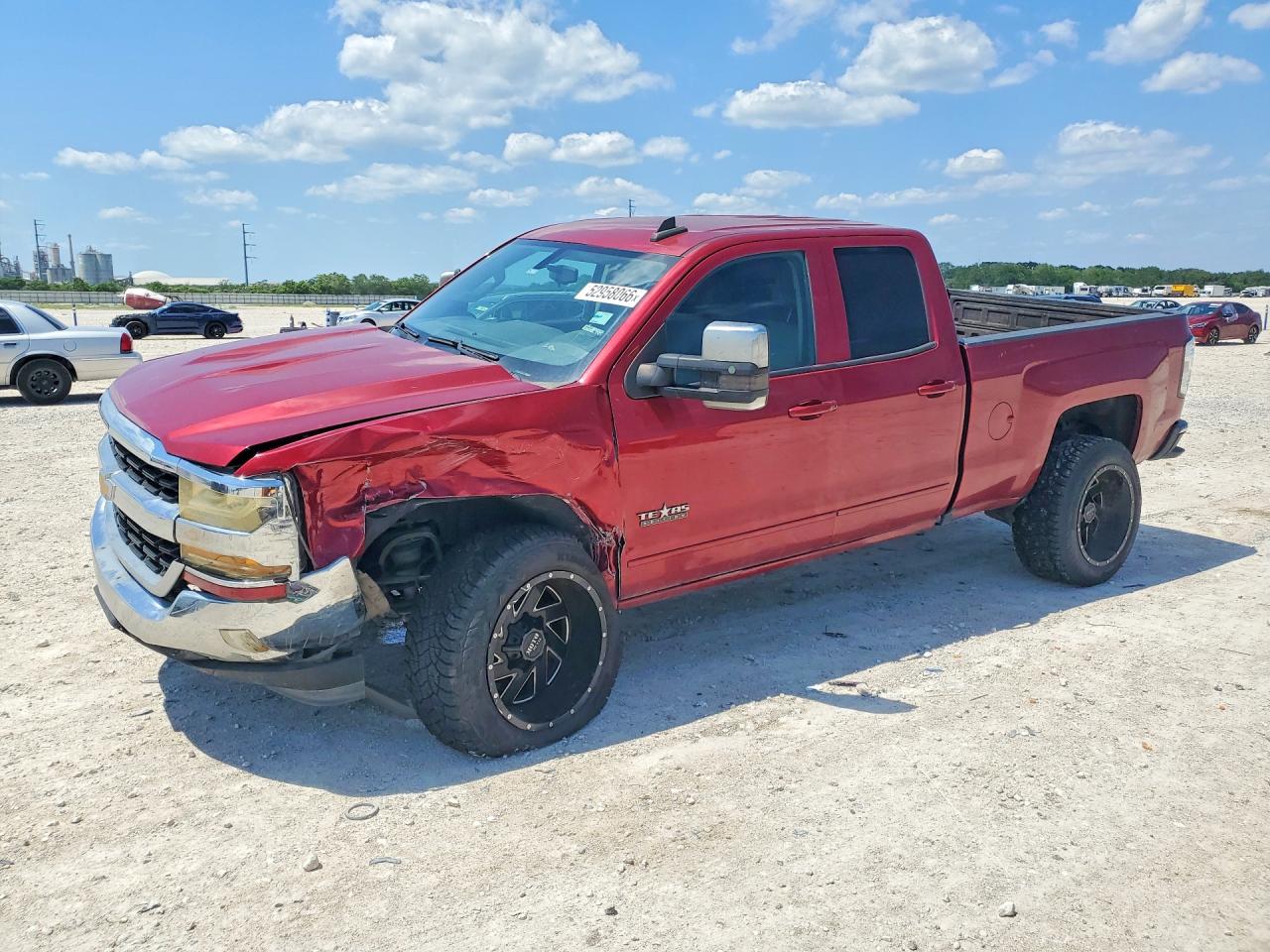 Salvage Chevrolet Silverado Image