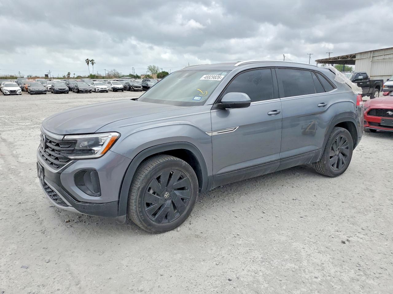 Salvage Volkswagen Atlas Image