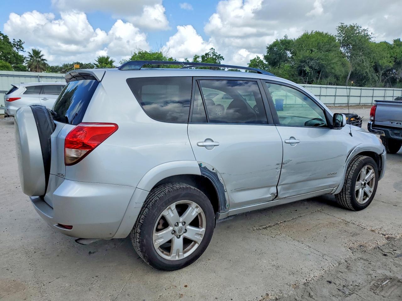 Toyota RAV4 Sport